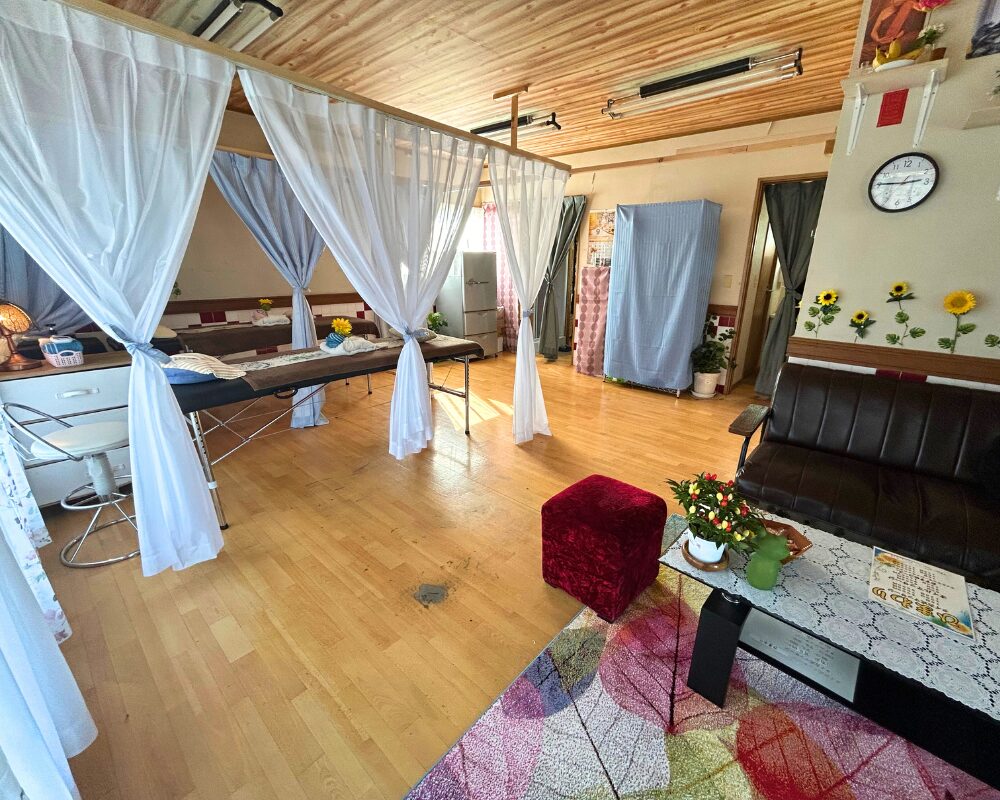 茨城県小美玉市大谷のタイ古式マッサージ・ひまわりの店内